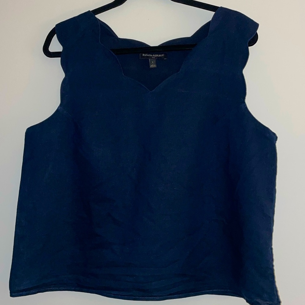 Linen scalloped trim blouse